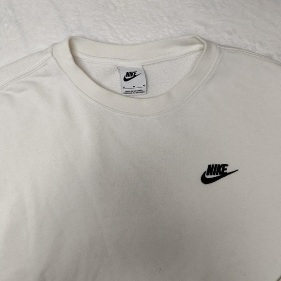 Nike Sweatshirt Mens Medium White Club Fleece Crewneck Pullover Swoosh Logo - Picture 3 of 11
